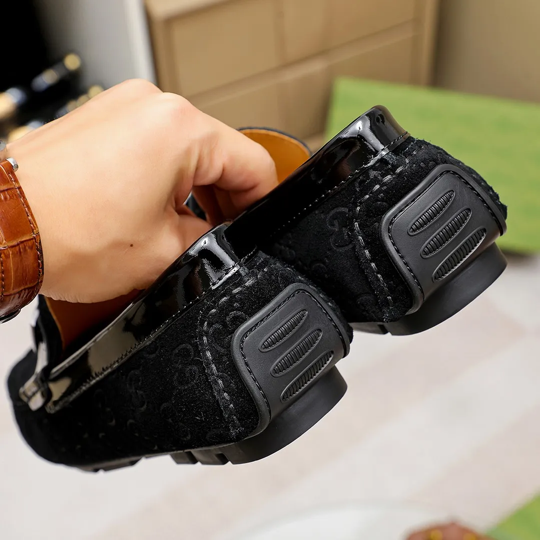 Men's shoes💰360💰🕷🕷️【 GUCCI 】Gucci's best-selling trendy men's casual slip-on shoes 🇨🇳Official website original 1:1 mold 💯Original quality, fine workmanship ☘Fashionable and versatile, perfect shape, comfortable on the feet 🍓Trendy men's recommended model, imported cowhide on the top layer 🎋High-quality pigskin lining, rubber wear-resistant and non-slip outsole, high-end atmosphere, worth owning 🍉Optional 38-44